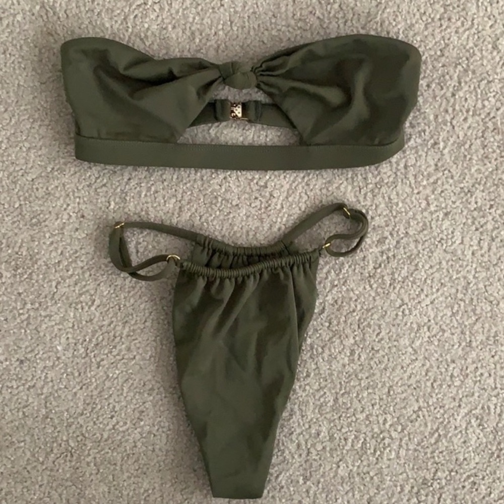 Lahana swim